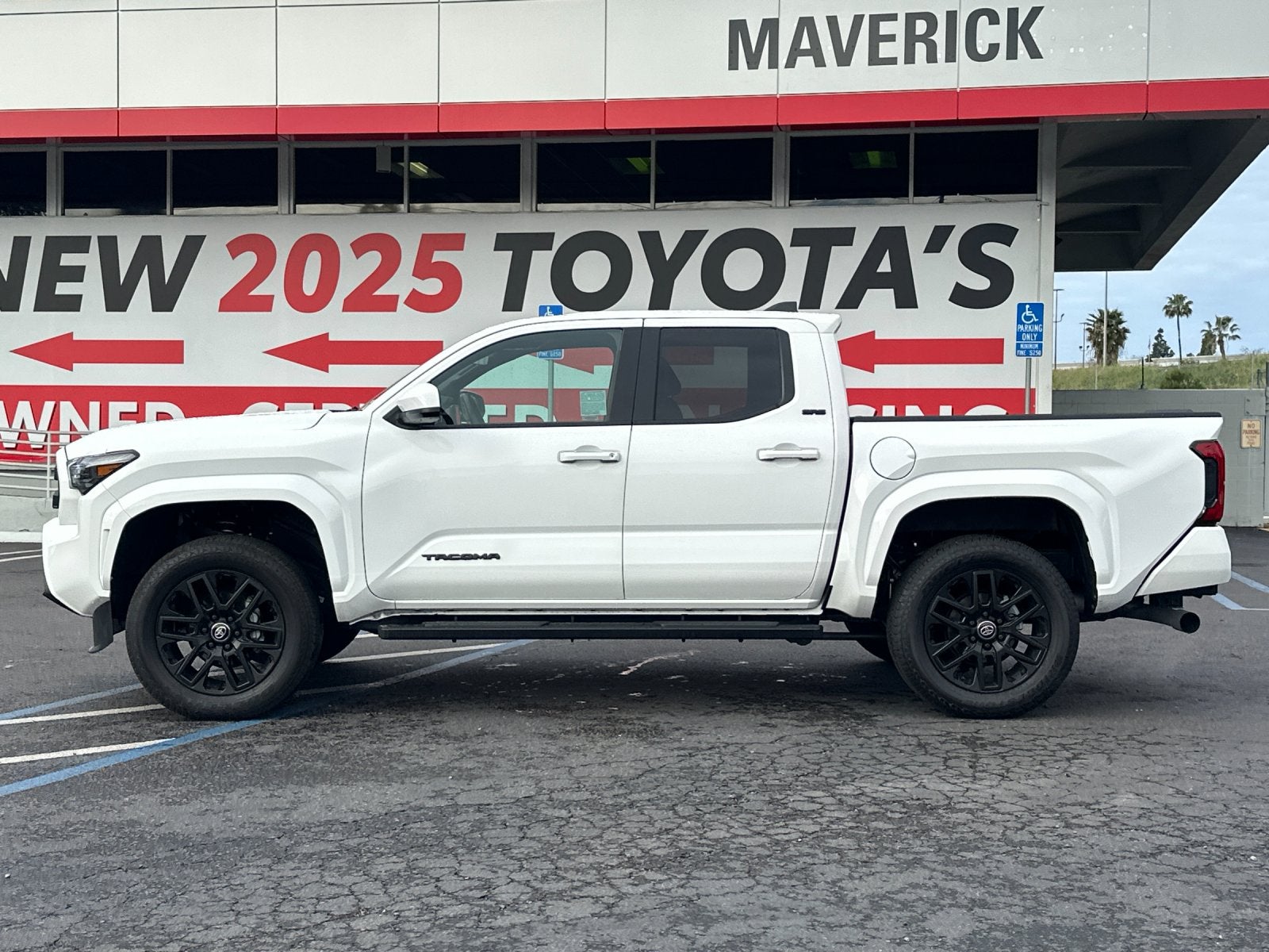 2025 Toyota Tacoma SR5