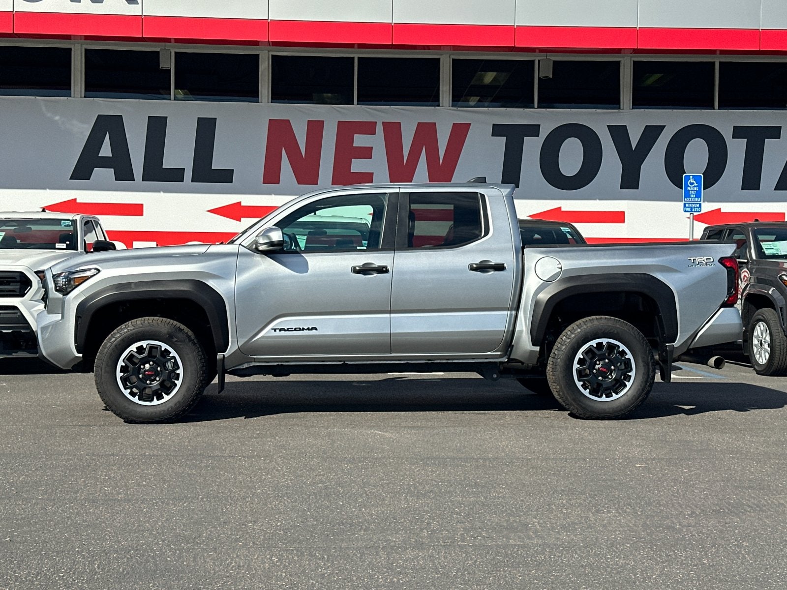 2025 Toyota Tacoma TRD Off-Road