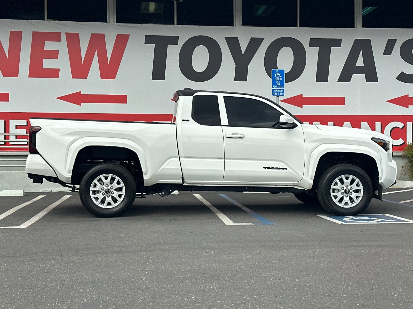 2025 Toyota Tacoma SR5