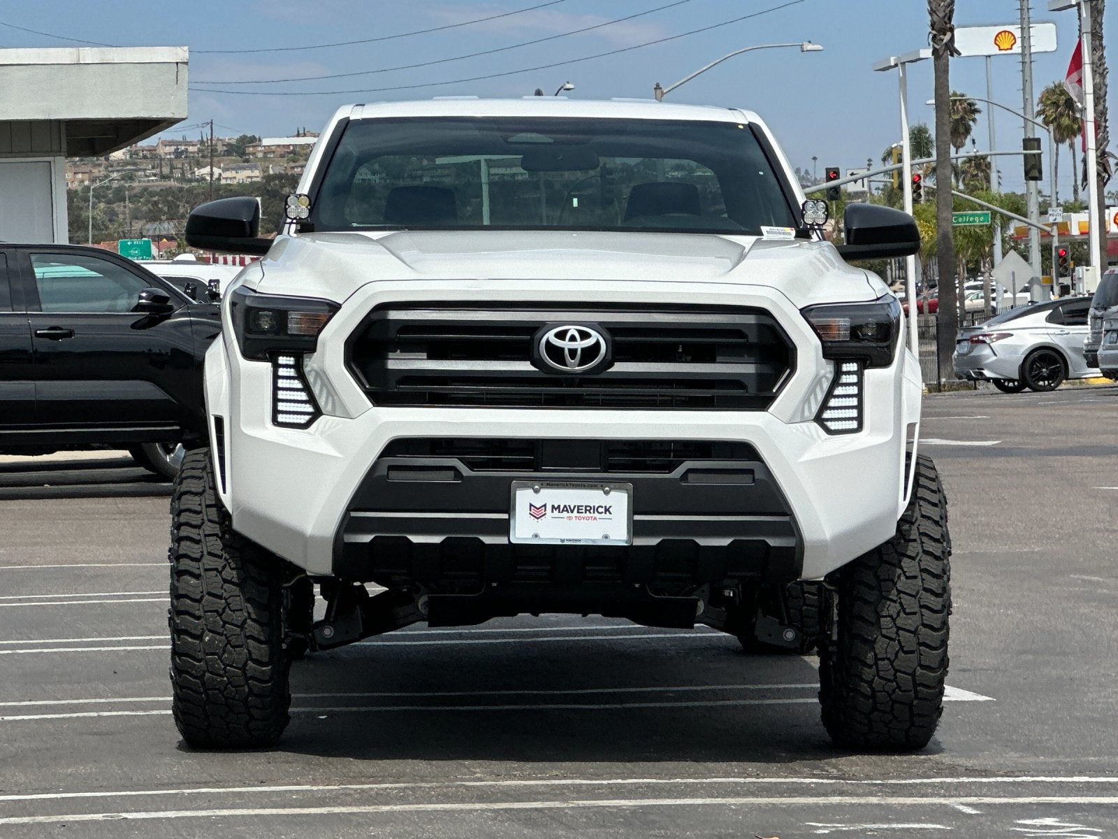 2025 Toyota Tacoma SR