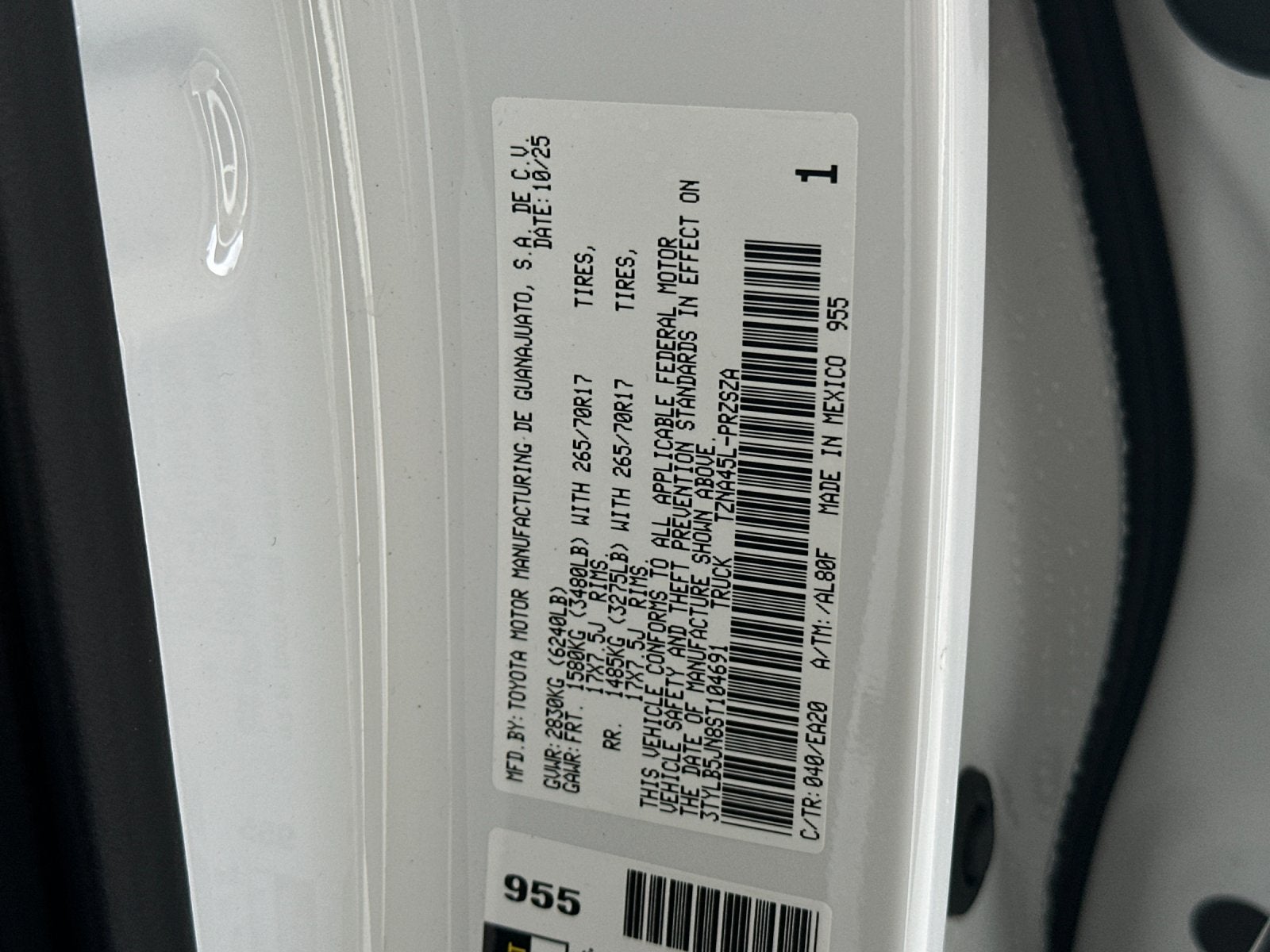 2025 Toyota Tacoma TRD Off-Road