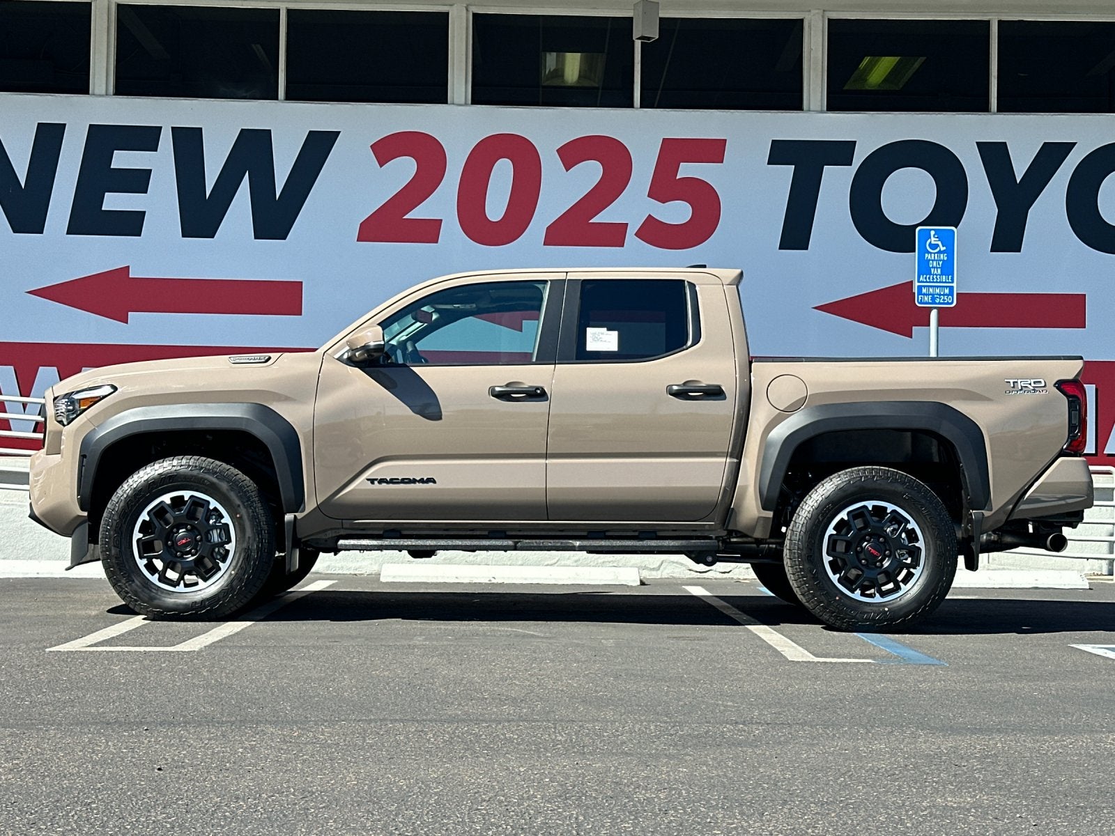 2026 Toyota Tacoma Hybrid TRD Off Road
