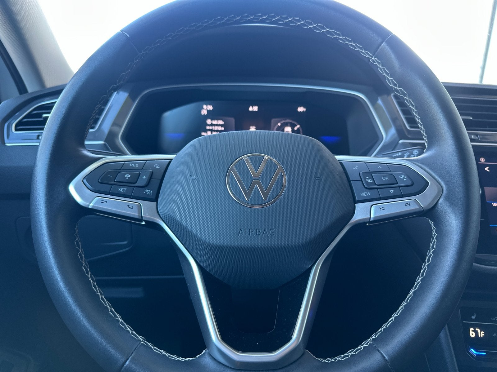 2024 Volkswagen Tiguan 2.0T SE