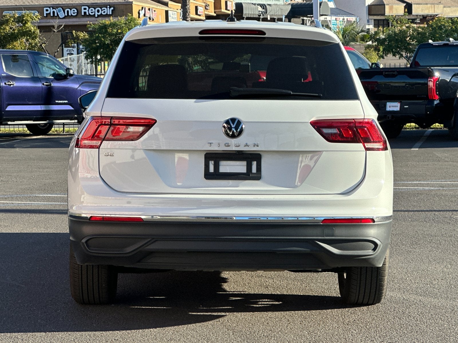 2024 Volkswagen Tiguan 2.0T SE