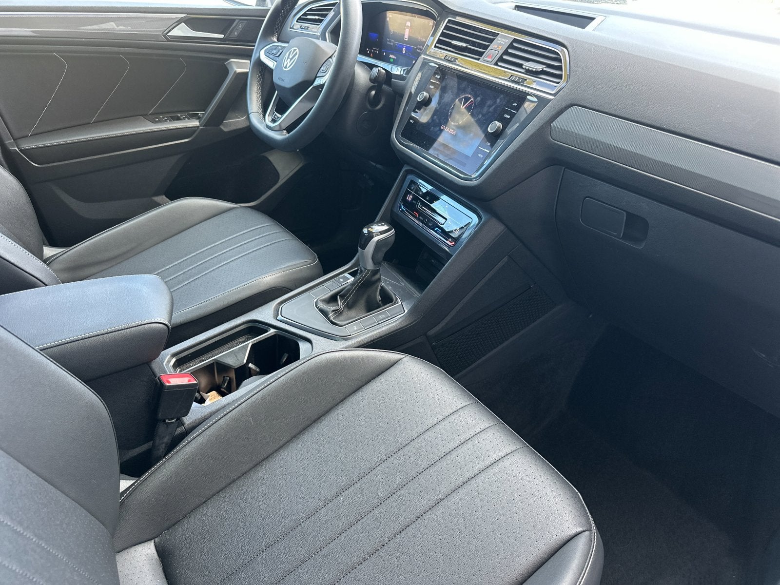 2023 Volkswagen Tiguan 2.0T SE R-Line Black