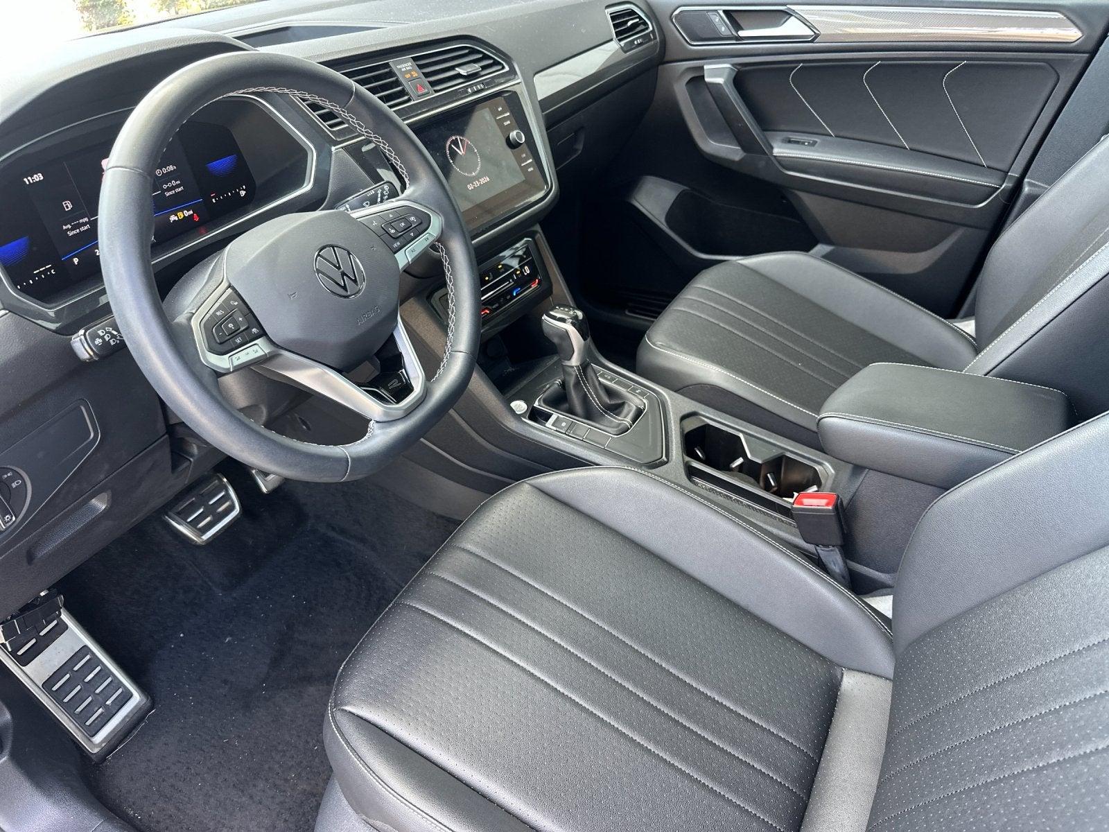 2023 Volkswagen Tiguan 2.0T SE R-Line Black