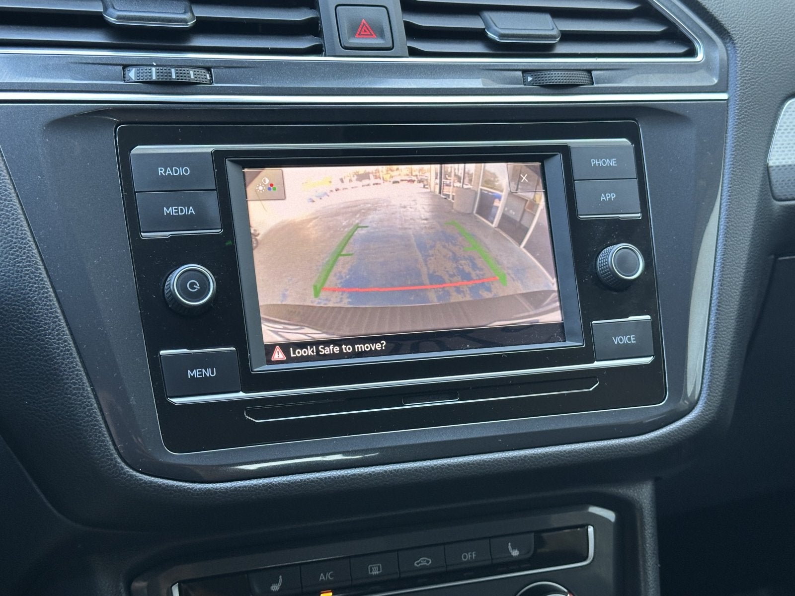 2023 Volkswagen Tiguan 2.0T S