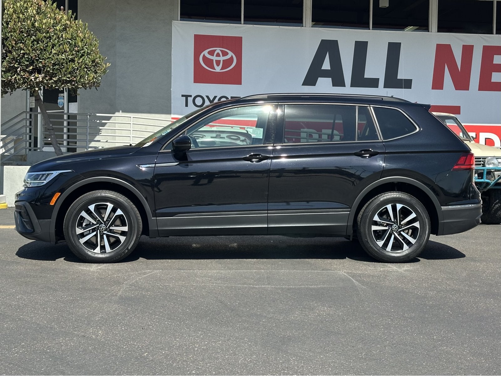 2023 Volkswagen Tiguan 2.0T S