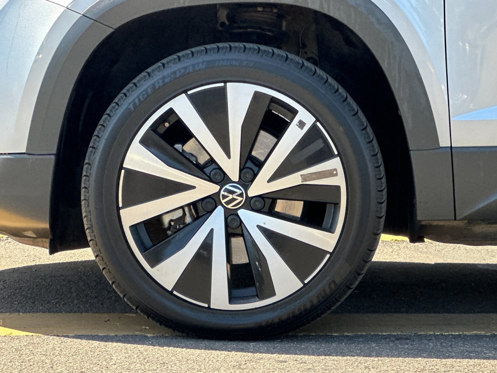 2024 Volkswagen Taos 1.5T SE