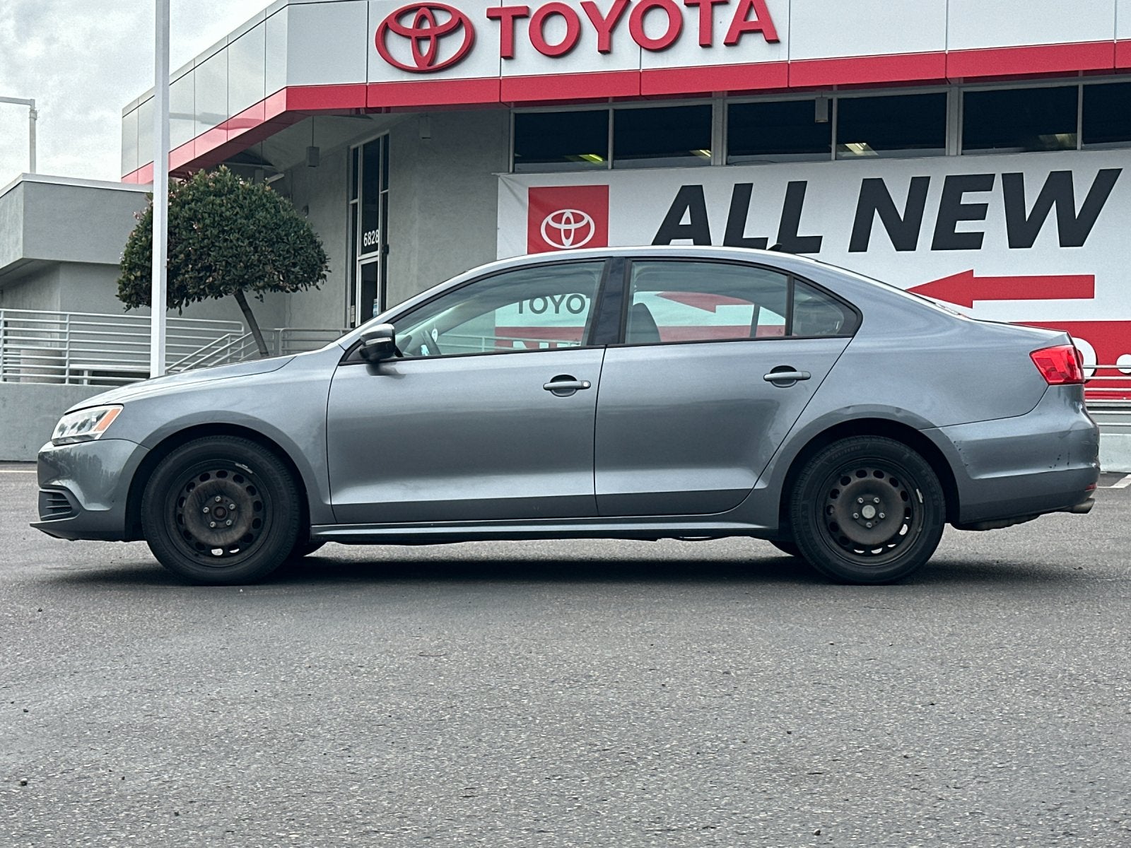 Used 2014 Volkswagen Jetta SE with VIN 3VWD17AJ0EM283841 for sale in Lemon Grove, CA