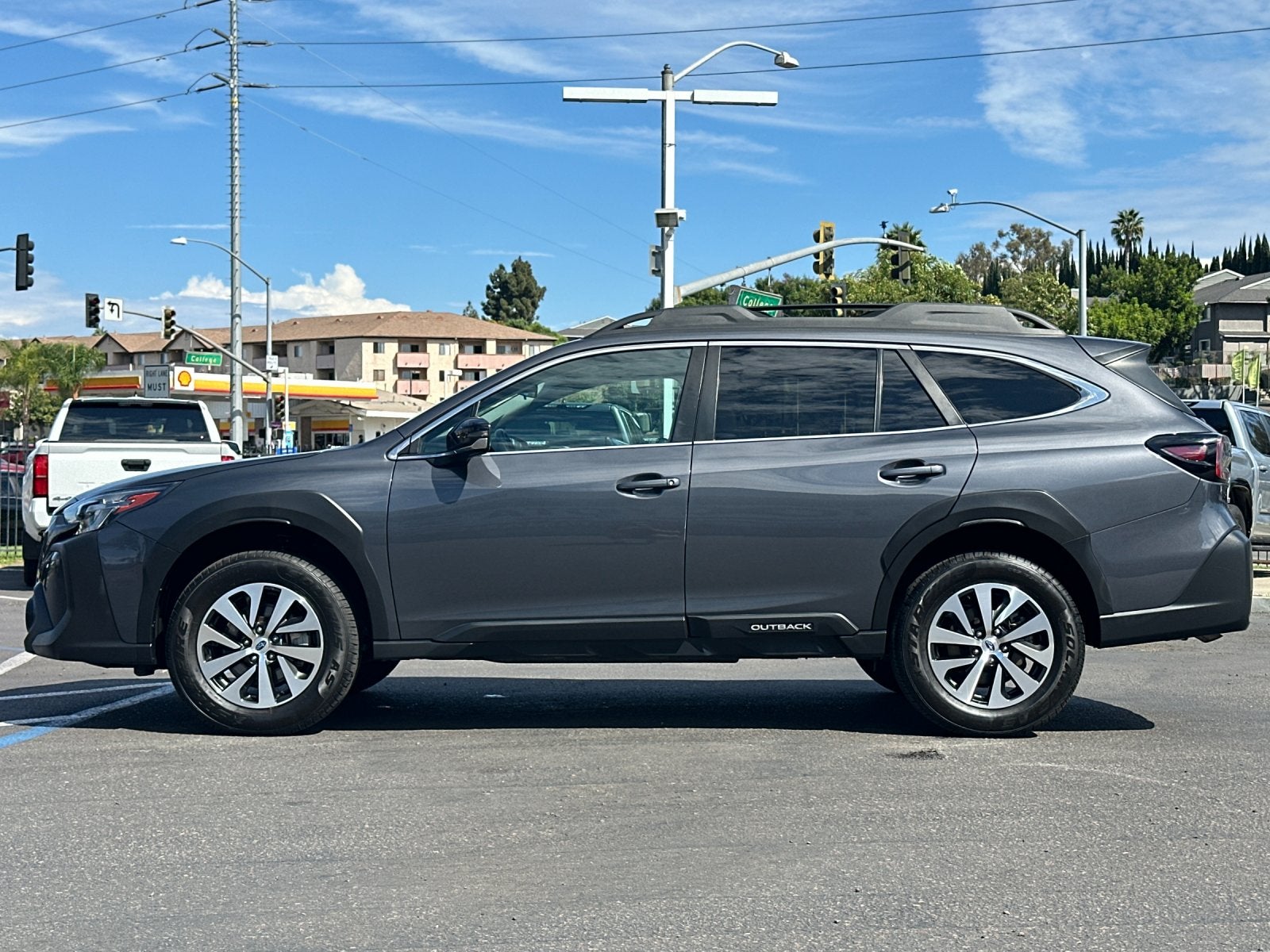 2024 Subaru Outback Premium