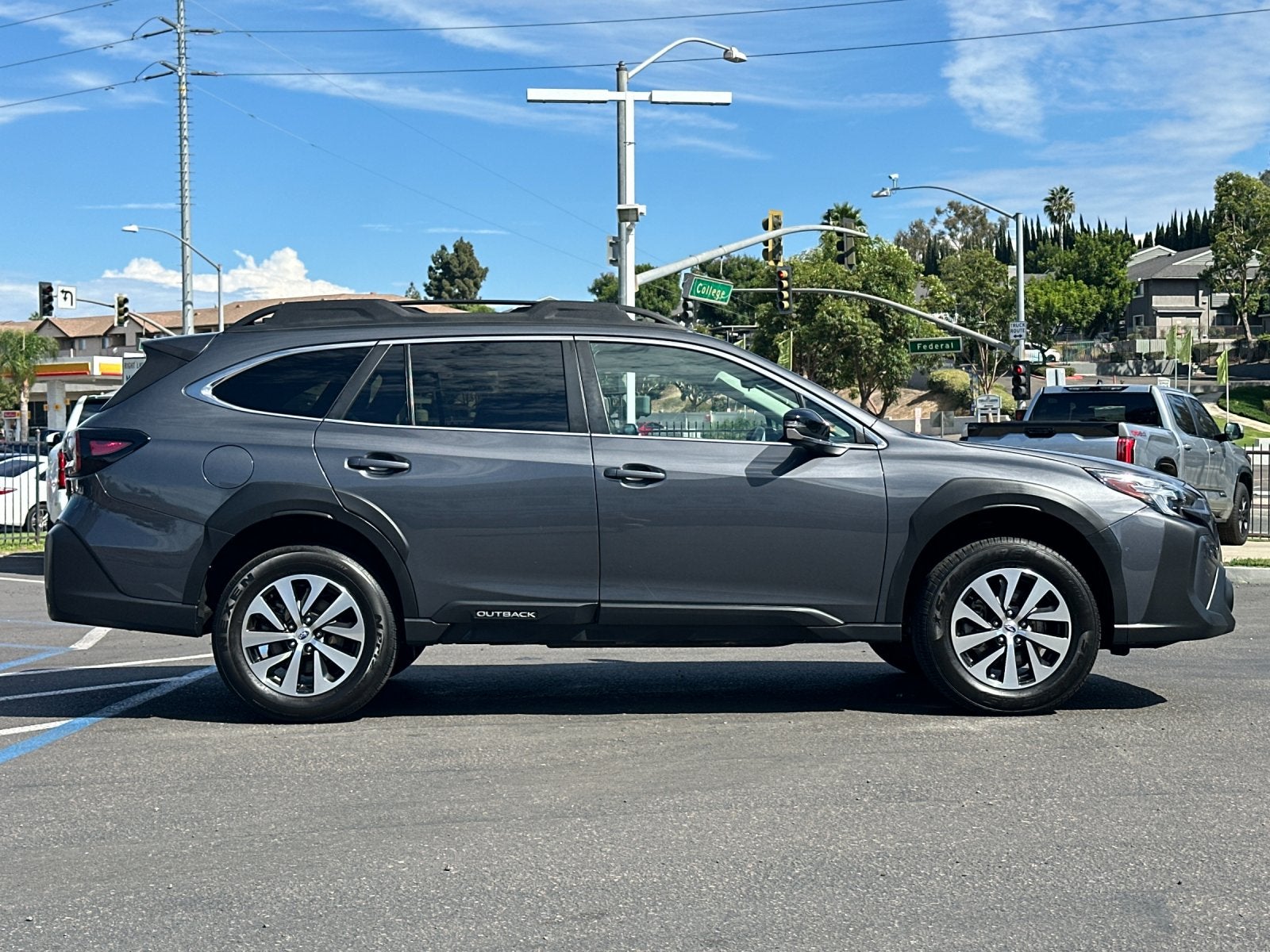 2024 Subaru Outback Premium