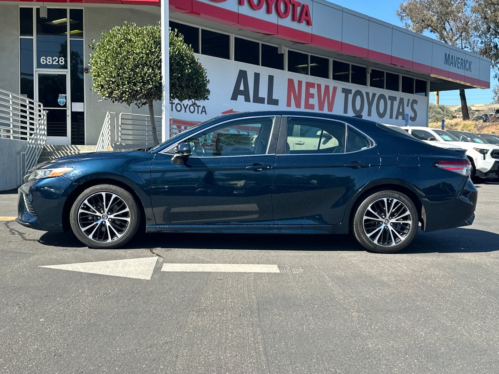 2019 Toyota Camry SE