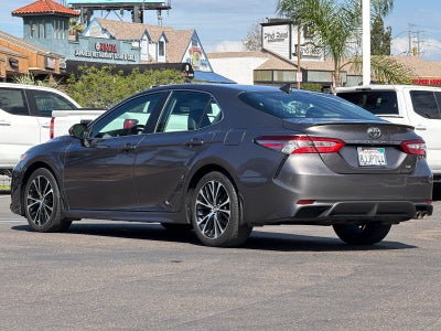 2019 Toyota Camry SE