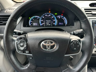 2014 Toyota Camry Hybrid XLE