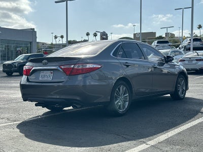 2017 Toyota Camry SE