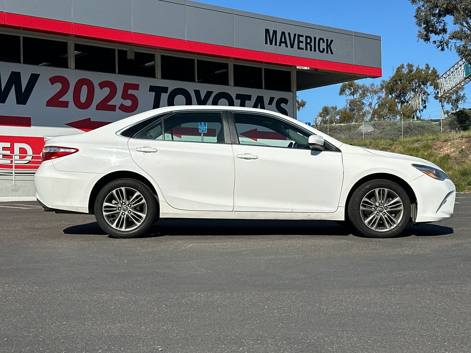 2017 Toyota Camry SE