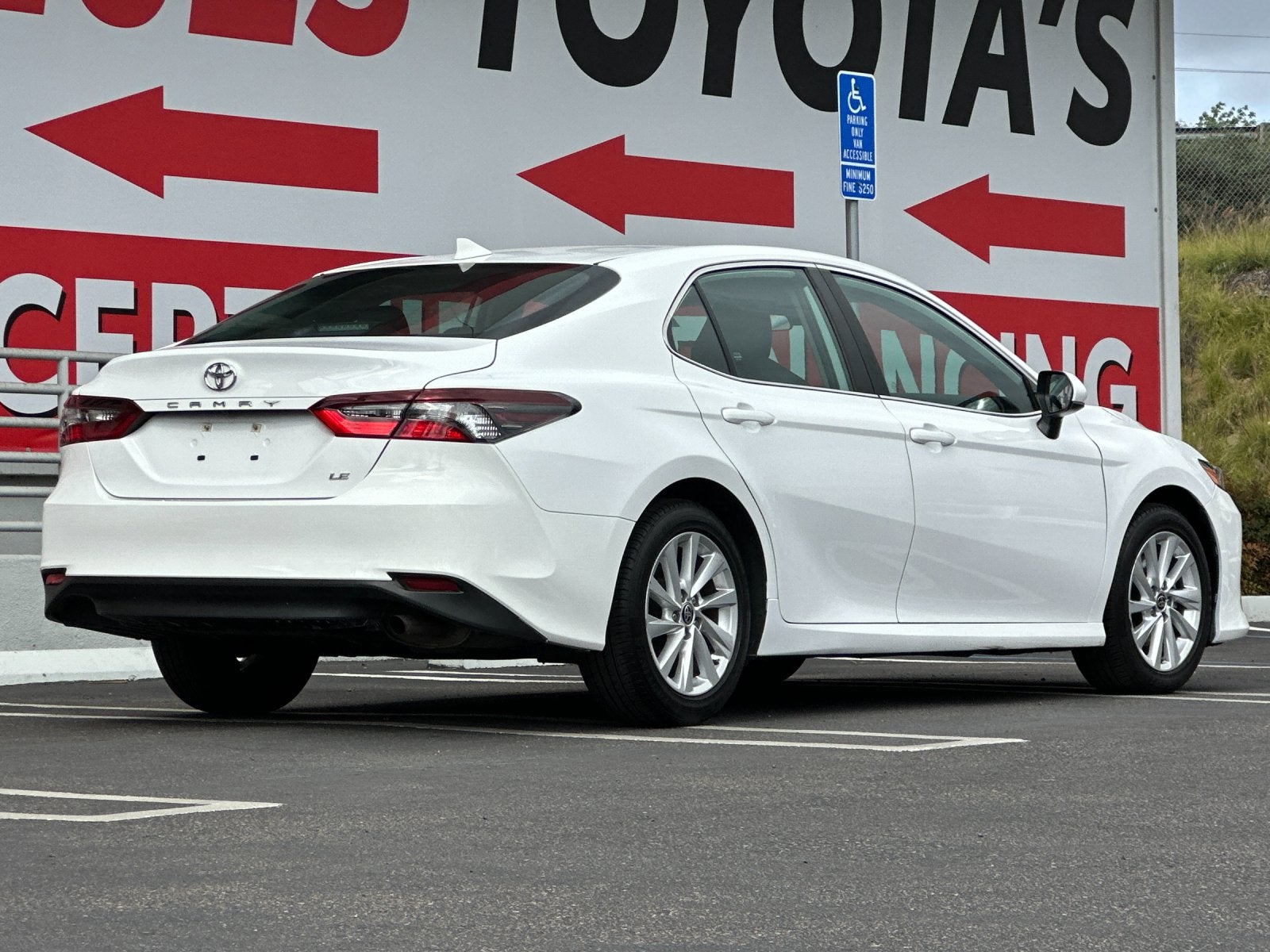 2024 Toyota Camry LE