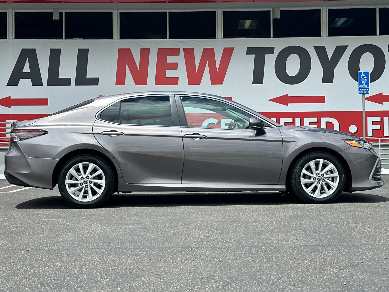 2024 Toyota Camry LE