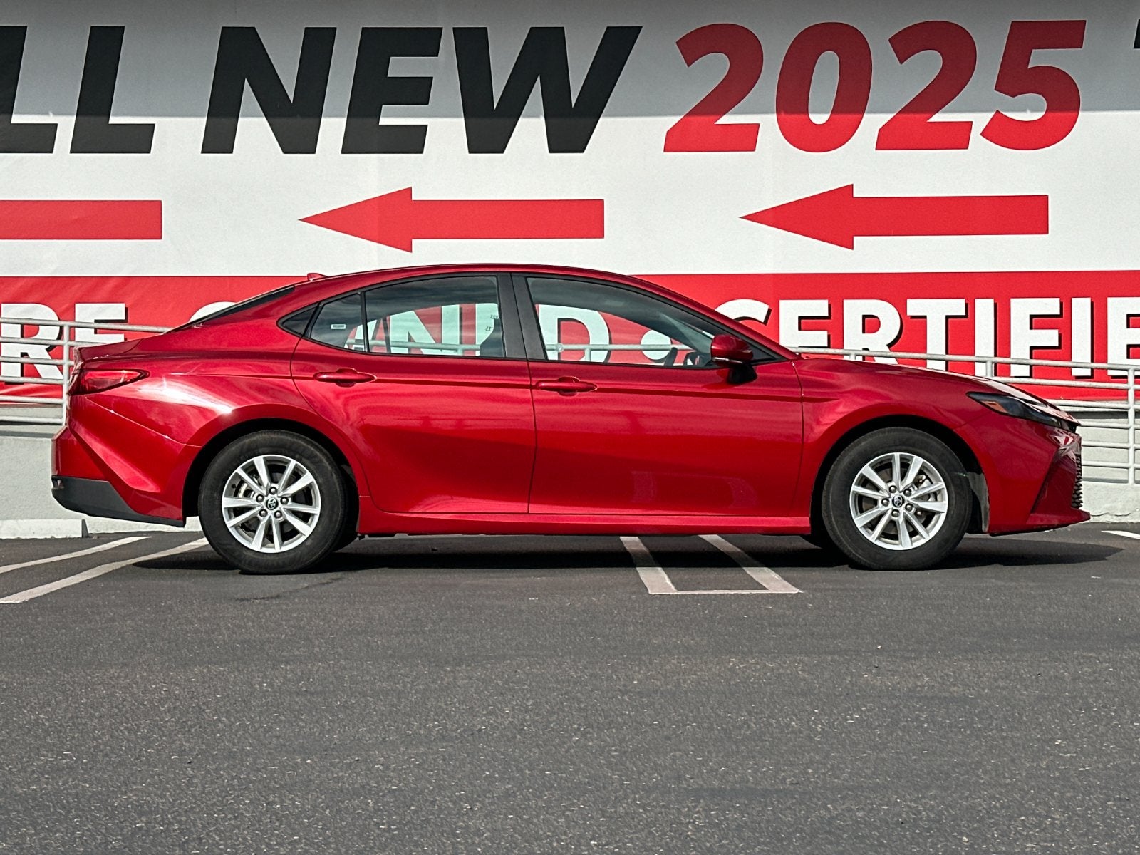 2025 Toyota Camry LE