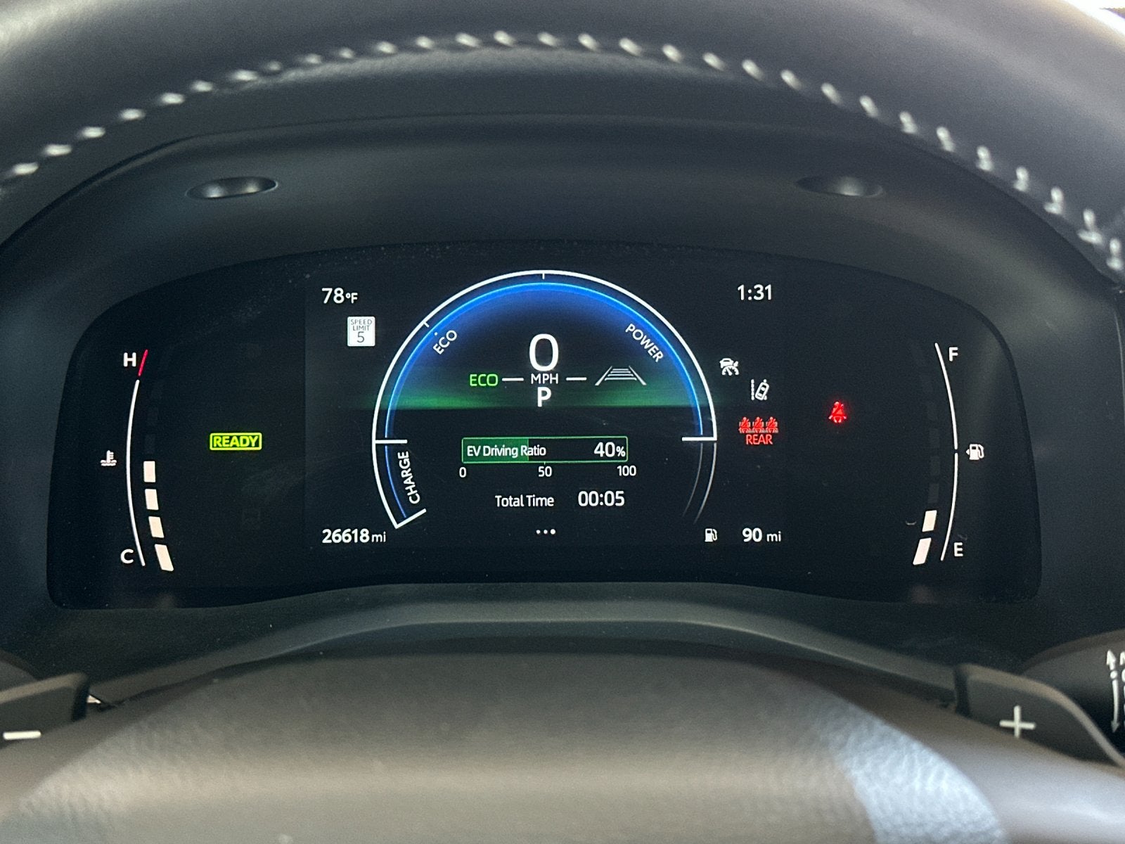 2025 Toyota Camry SE - Photo 21