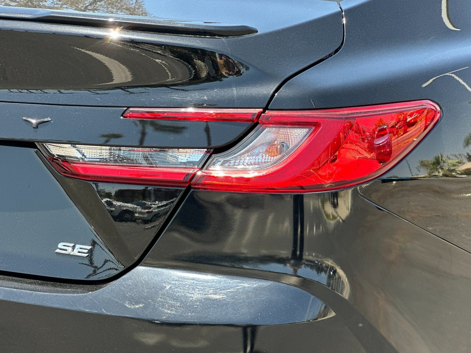 2025 Toyota Camry SE - Photo 23