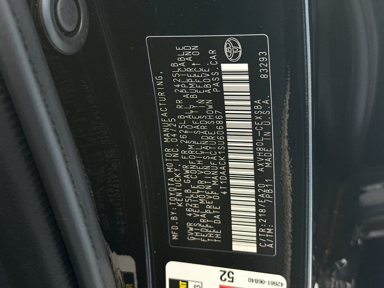 2025 Toyota Camry SE - Photo 27