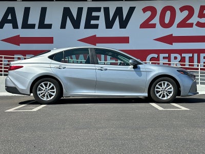 2025 Toyota Camry LE
