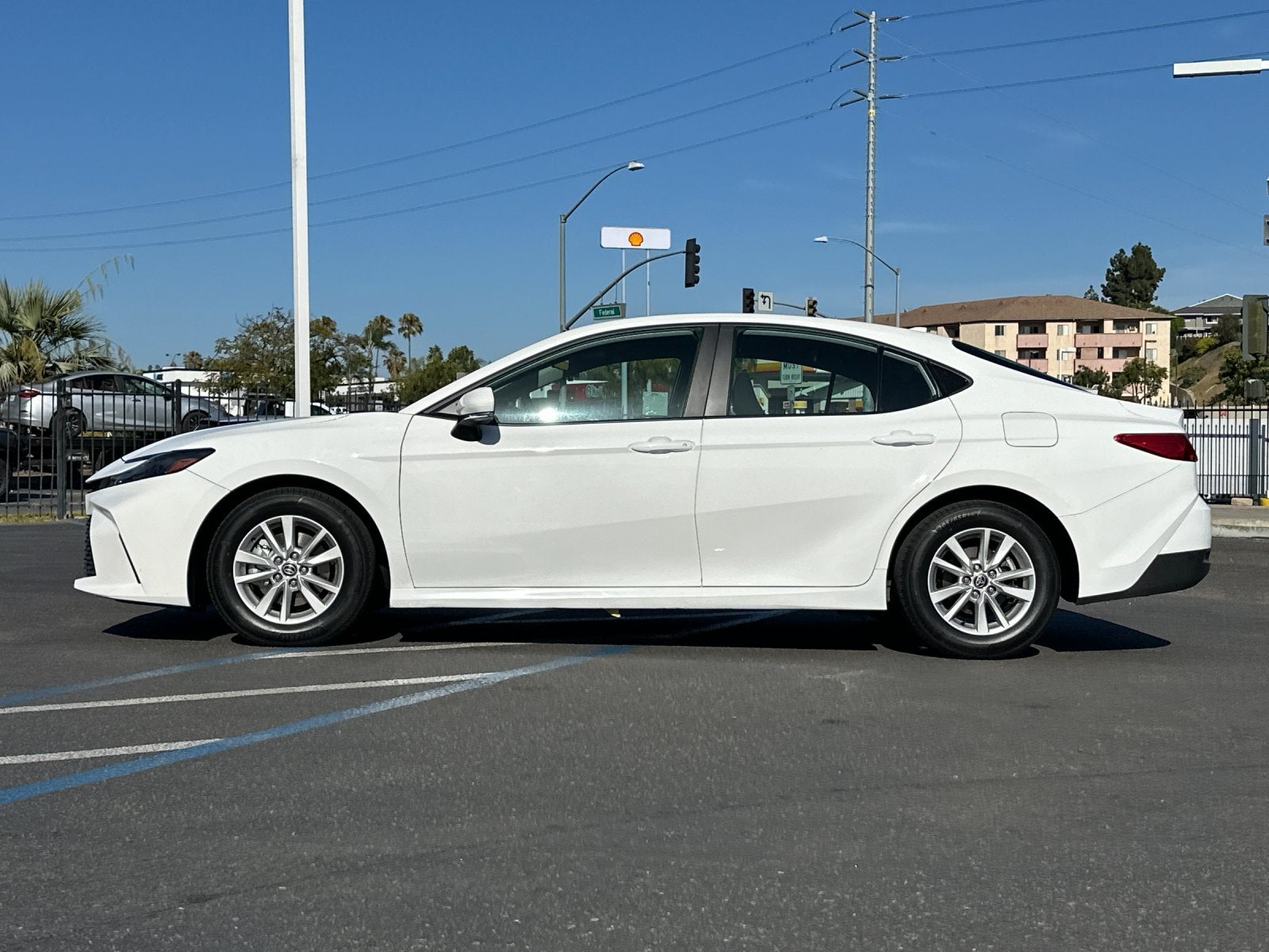 2025 Toyota Camry LE
