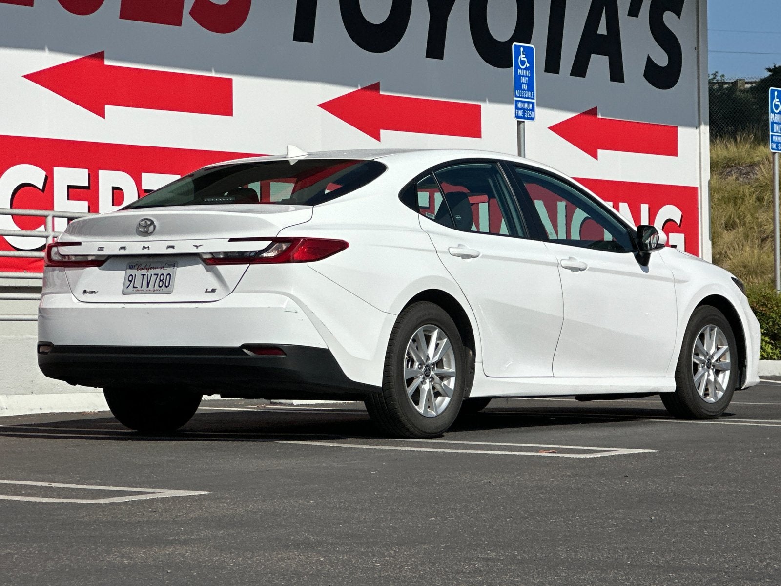 2025 Toyota Camry LE