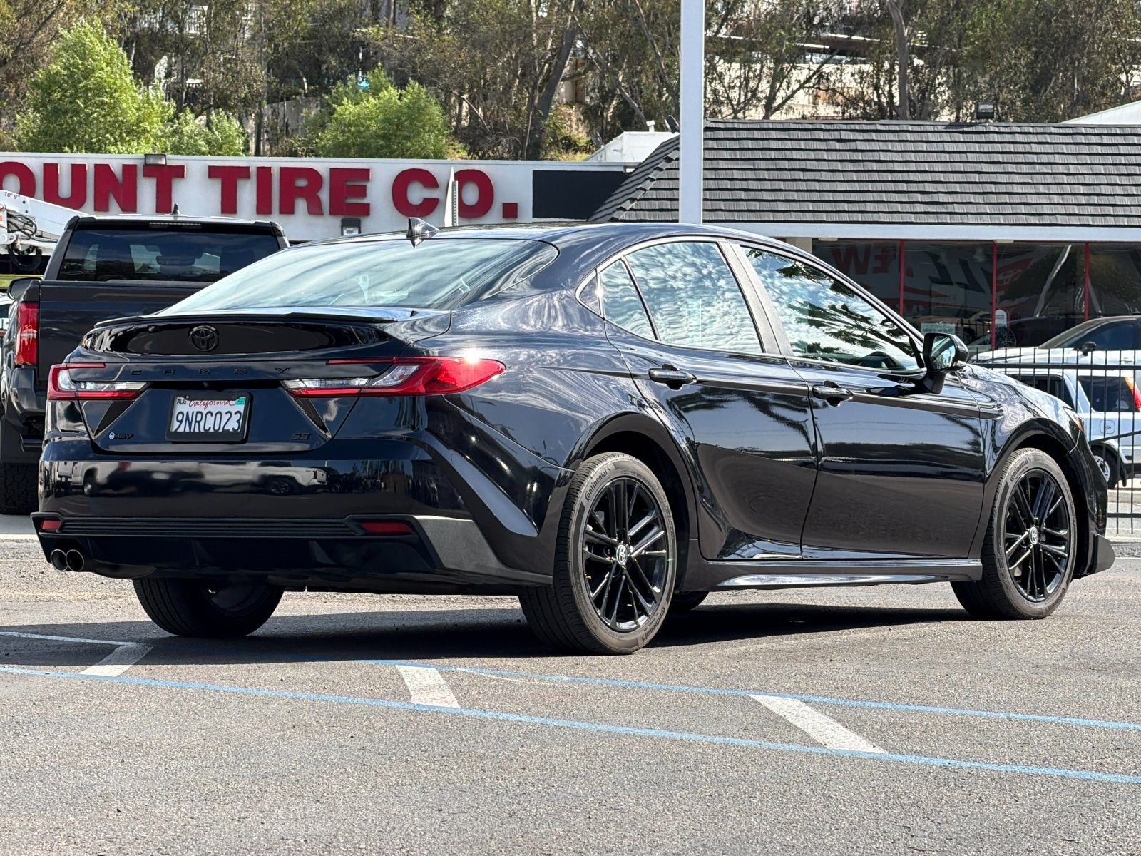 2025 Toyota Camry SE