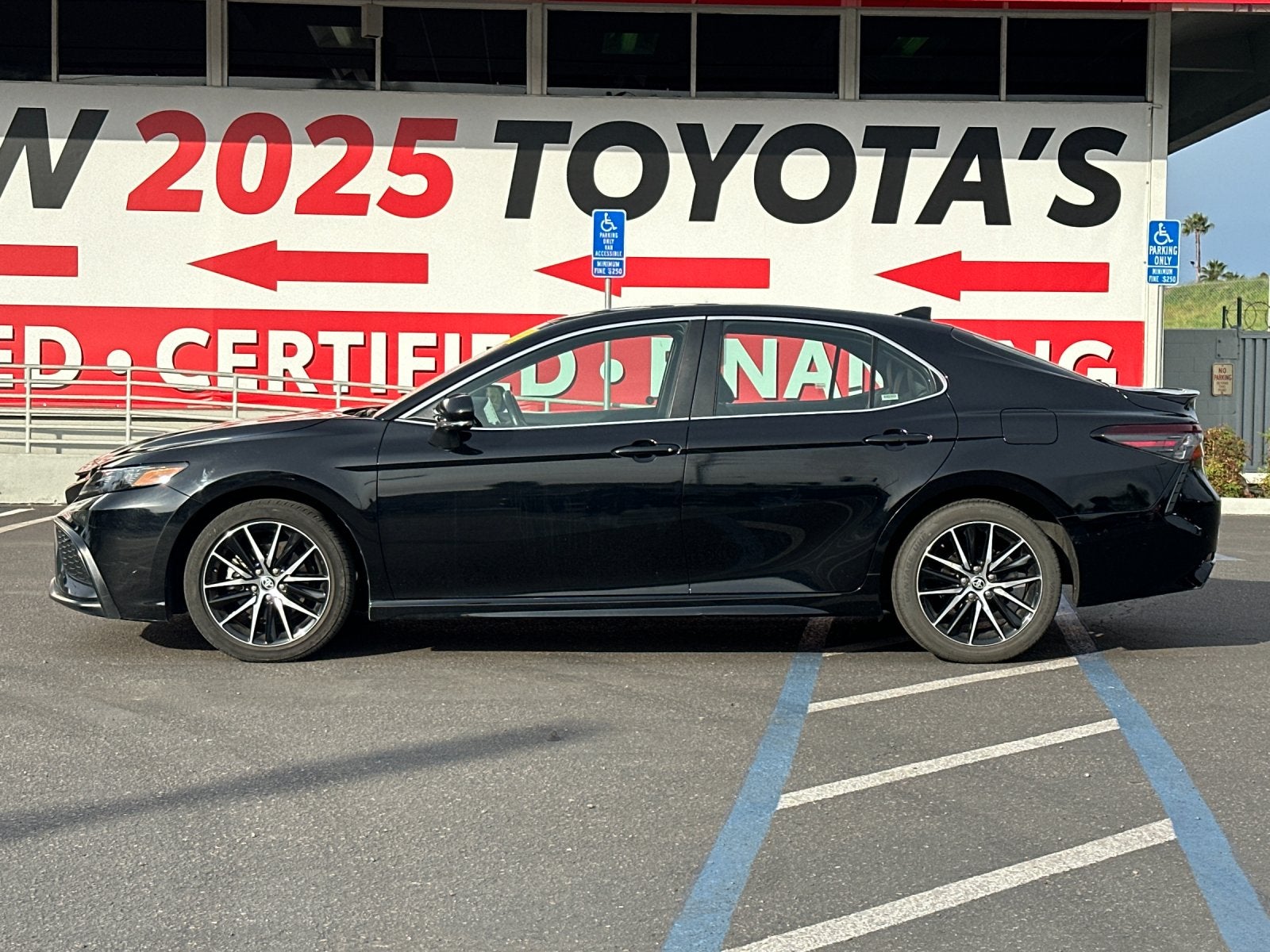 2024 Toyota Camry SE