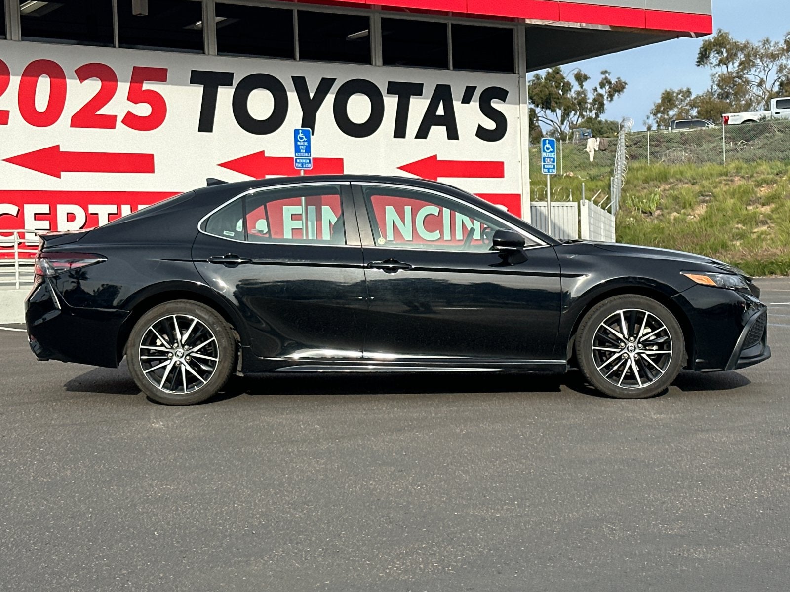 2024 Toyota Camry SE