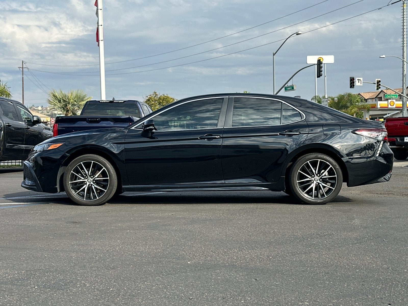 2024 Toyota Camry SE