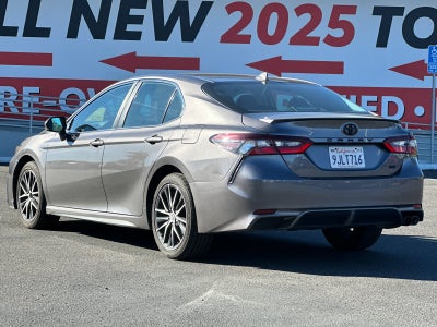 2024 Toyota Camry SE