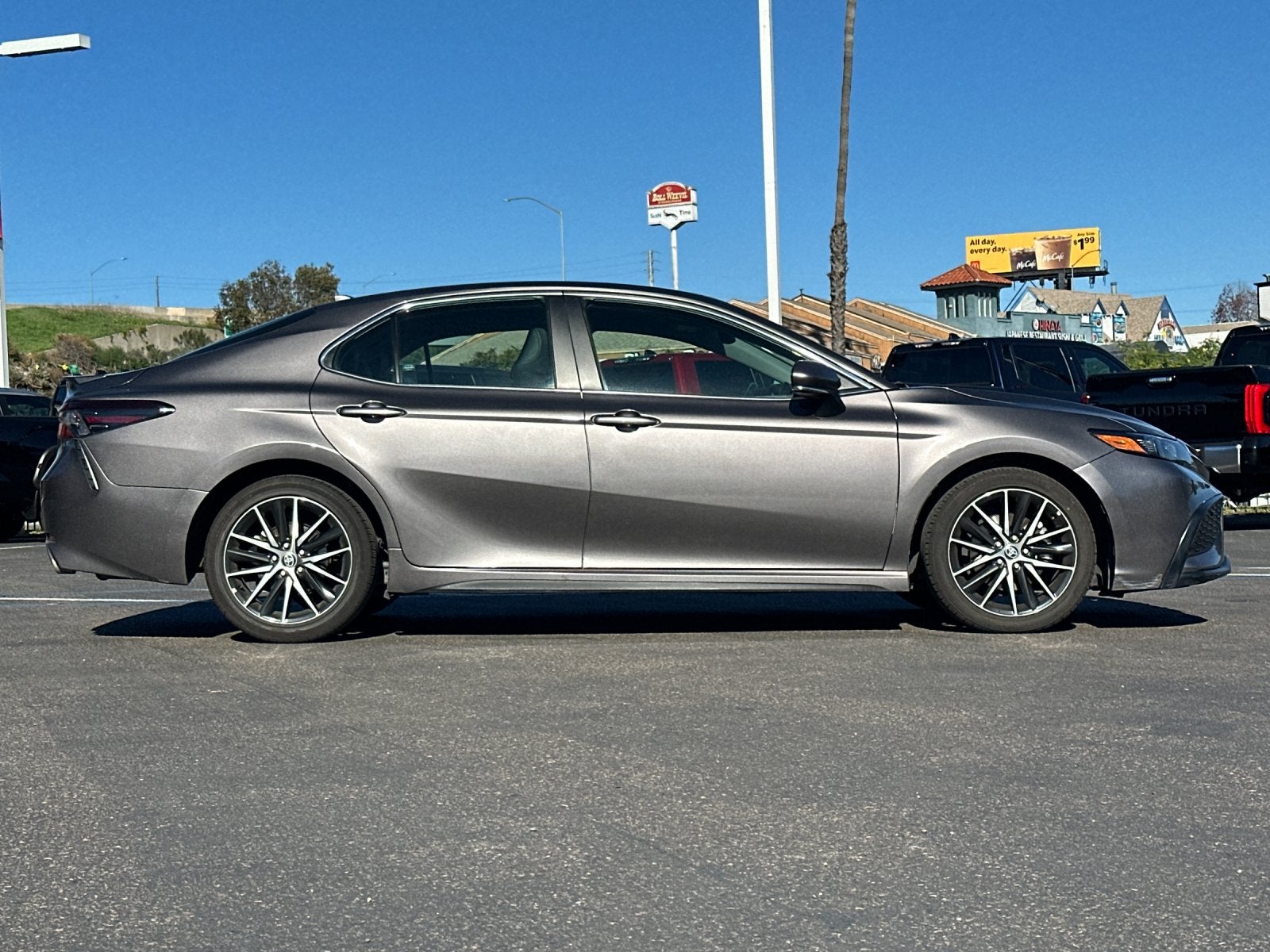 2024 Toyota Camry SE