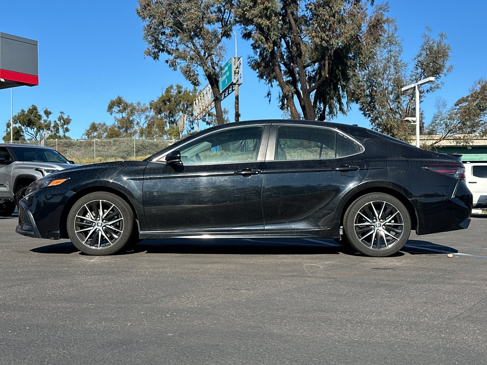 2024 Toyota Camry SE
