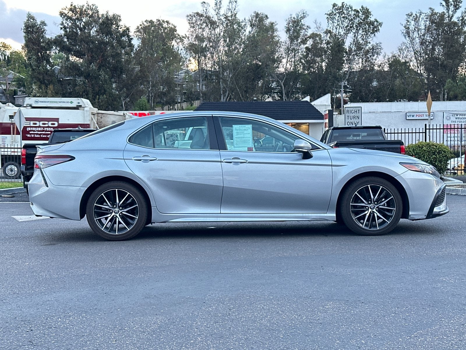 2024 Toyota Camry SE