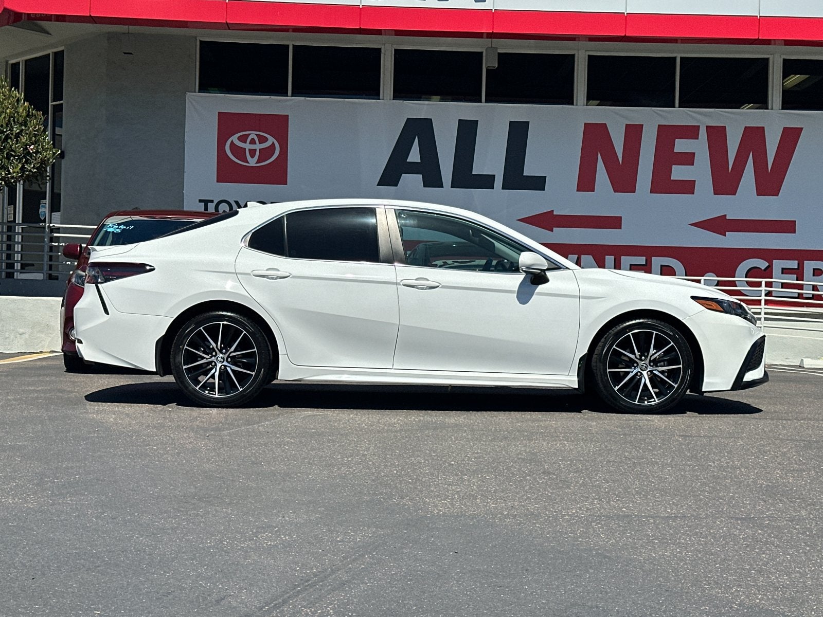 2023 Toyota Camry SE