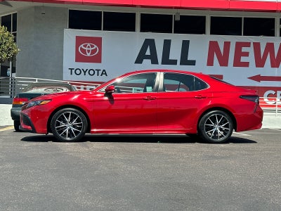 2024 Toyota Camry SE