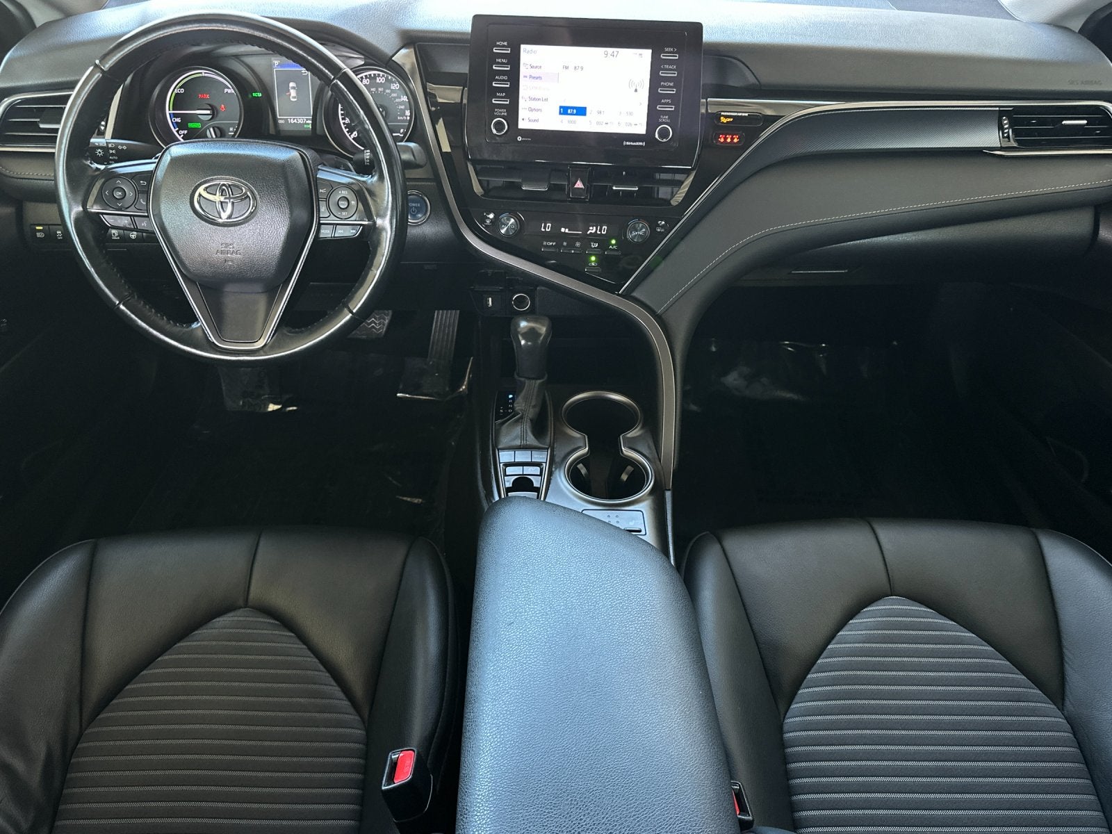 2024 Toyota Camry Hybrid SE
