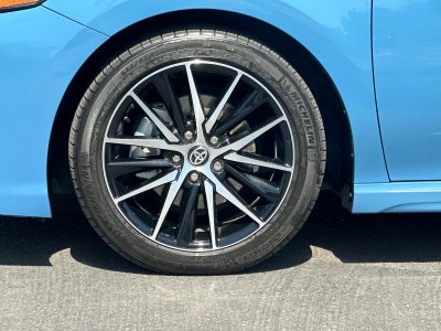 2024 Toyota Camry Hybrid SE