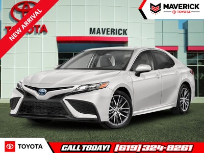 2022 Toyota Camry Hybrid SE