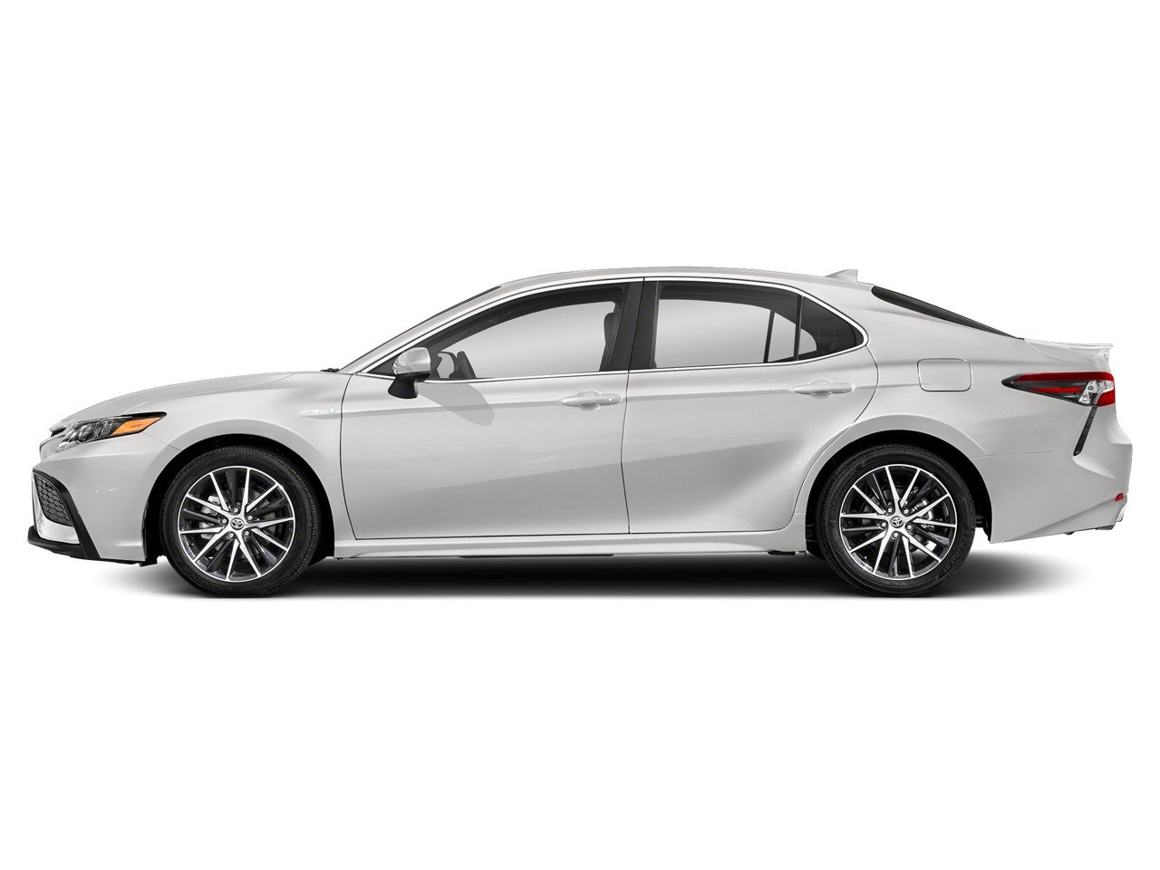 2022 Toyota Camry Hybrid SE