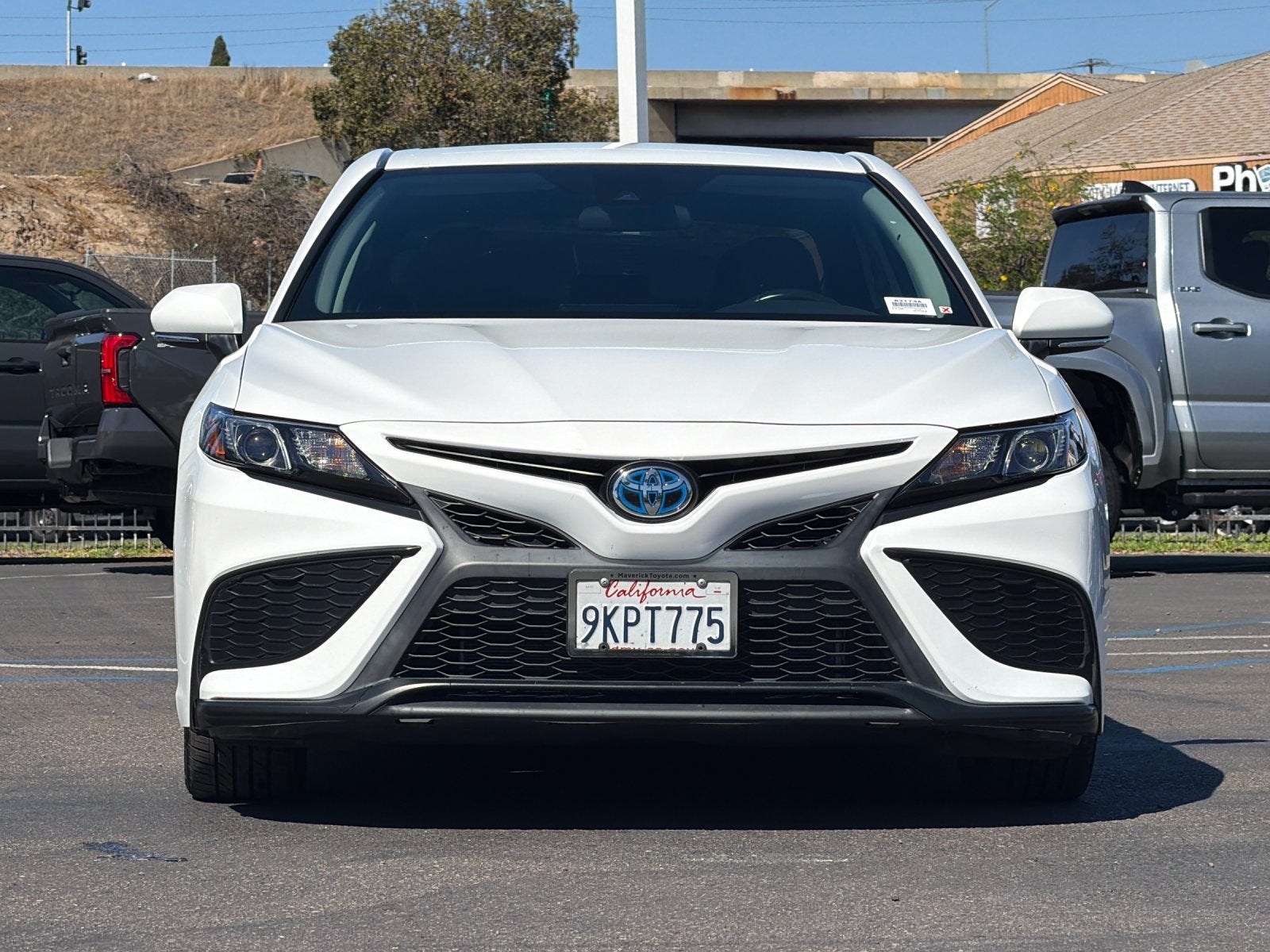 2024 Toyota Camry Hybrid SE
