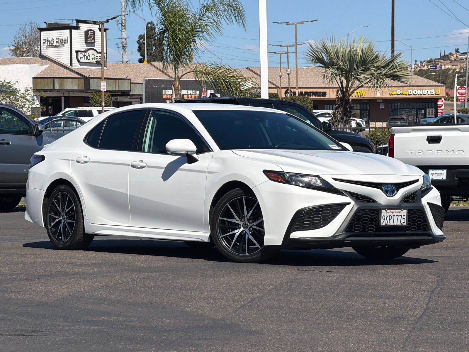 2024 Toyota Camry Hybrid SE