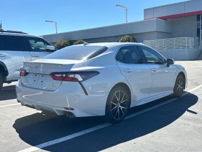 2022 Toyota Camry SE