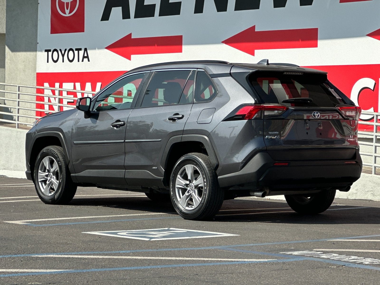 2024 Toyota RAV4 Hybrid LE