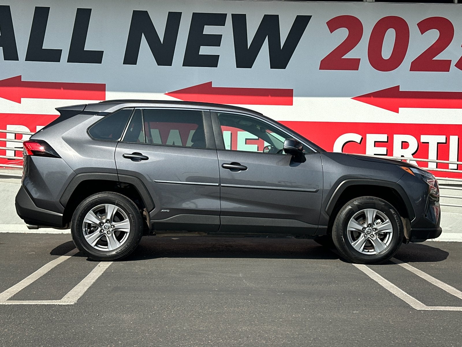 2024 Toyota RAV4 Hybrid LE