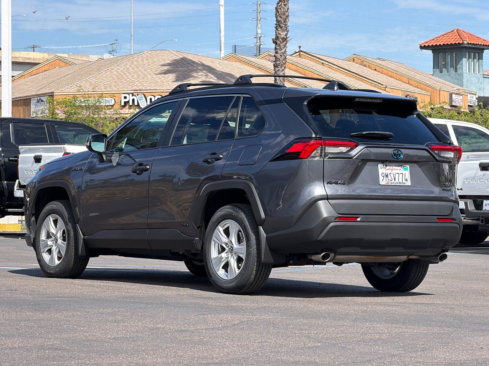 2021 Toyota RAV4 Hybrid XLE